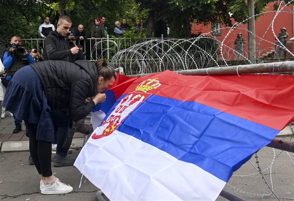 High tensions continue after newly elected mayors take office in northern Kosovo
