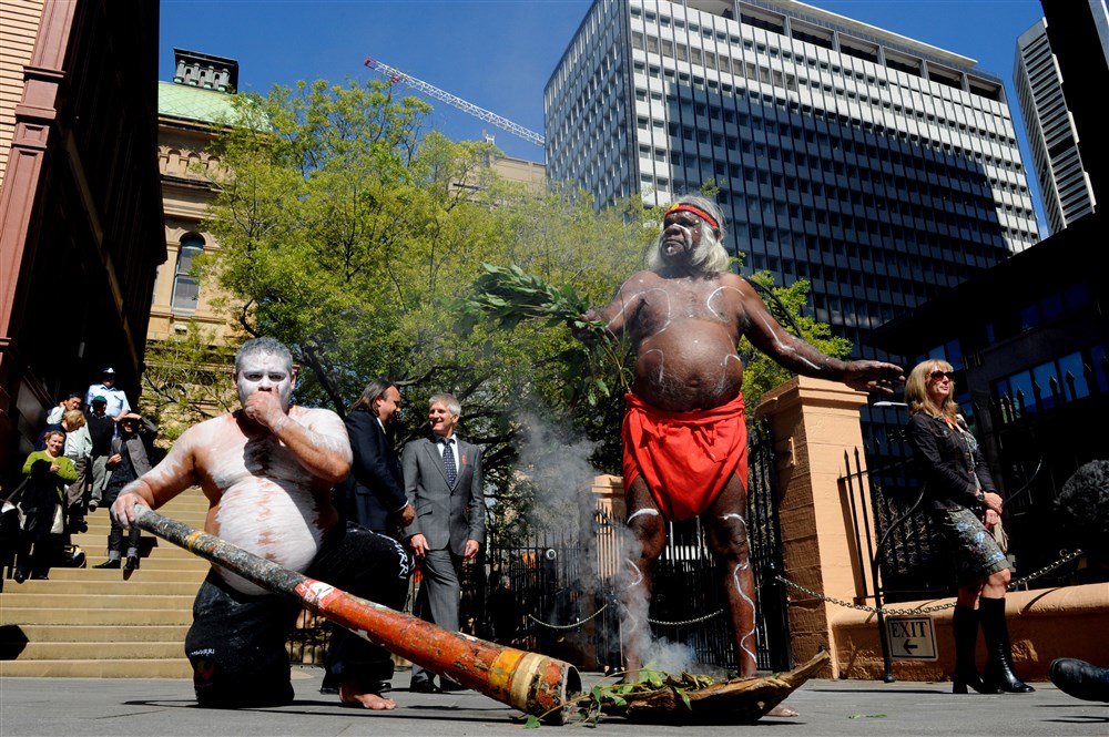 Aborigines celebrate NSW Constitution amendment