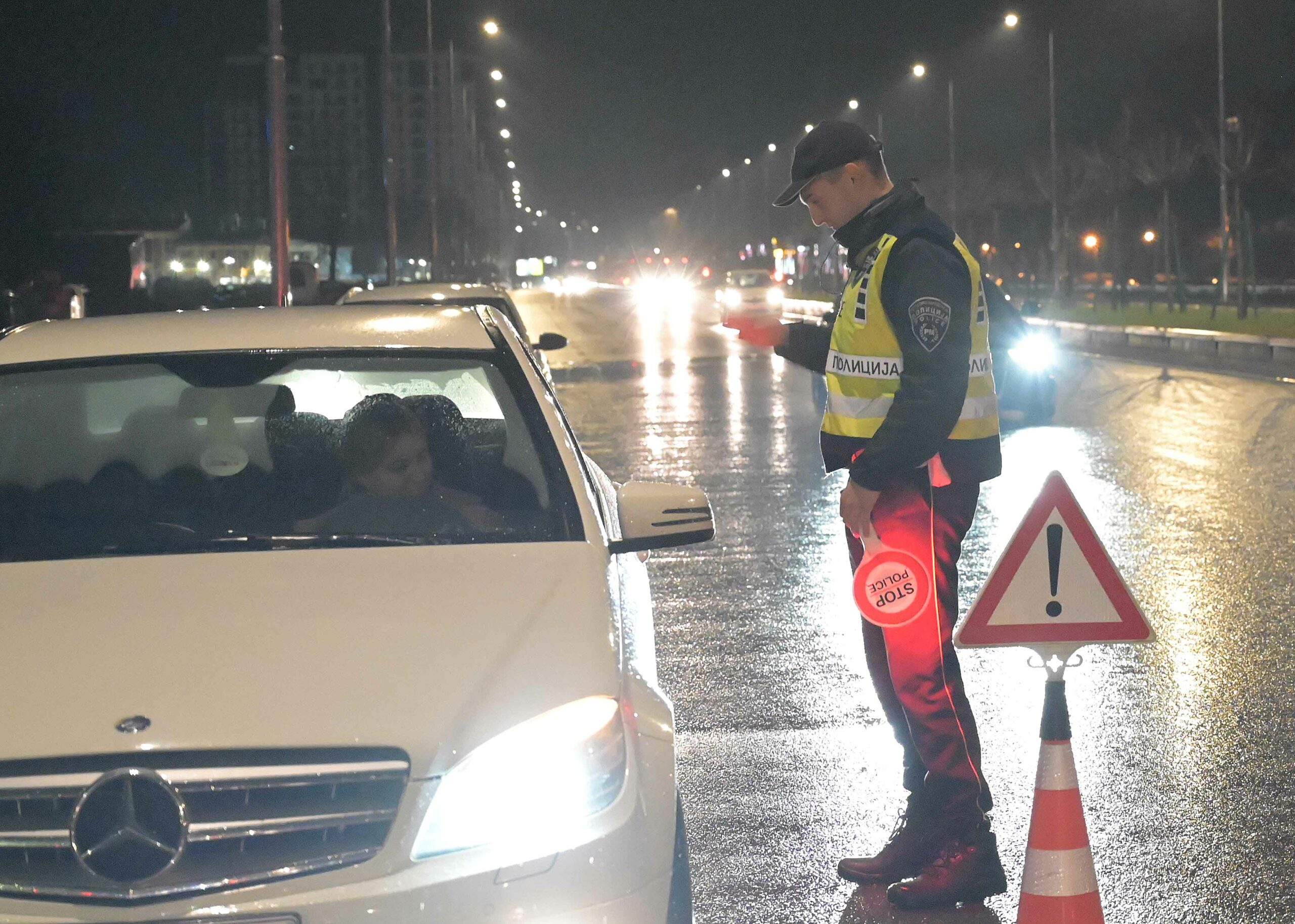 833055-mkdmk-423-scaled