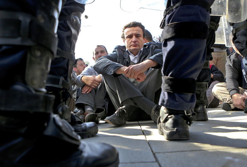 Kosovo police clash with protesters opposed to talks with Serbia