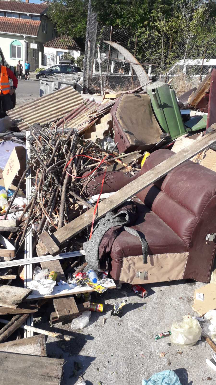 img-f00eff2212adc879db340927c930aed8-v-281