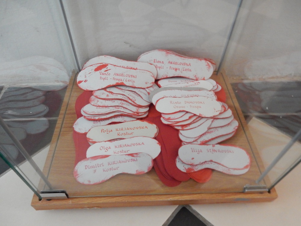 izlozhba-stapalki-eb3