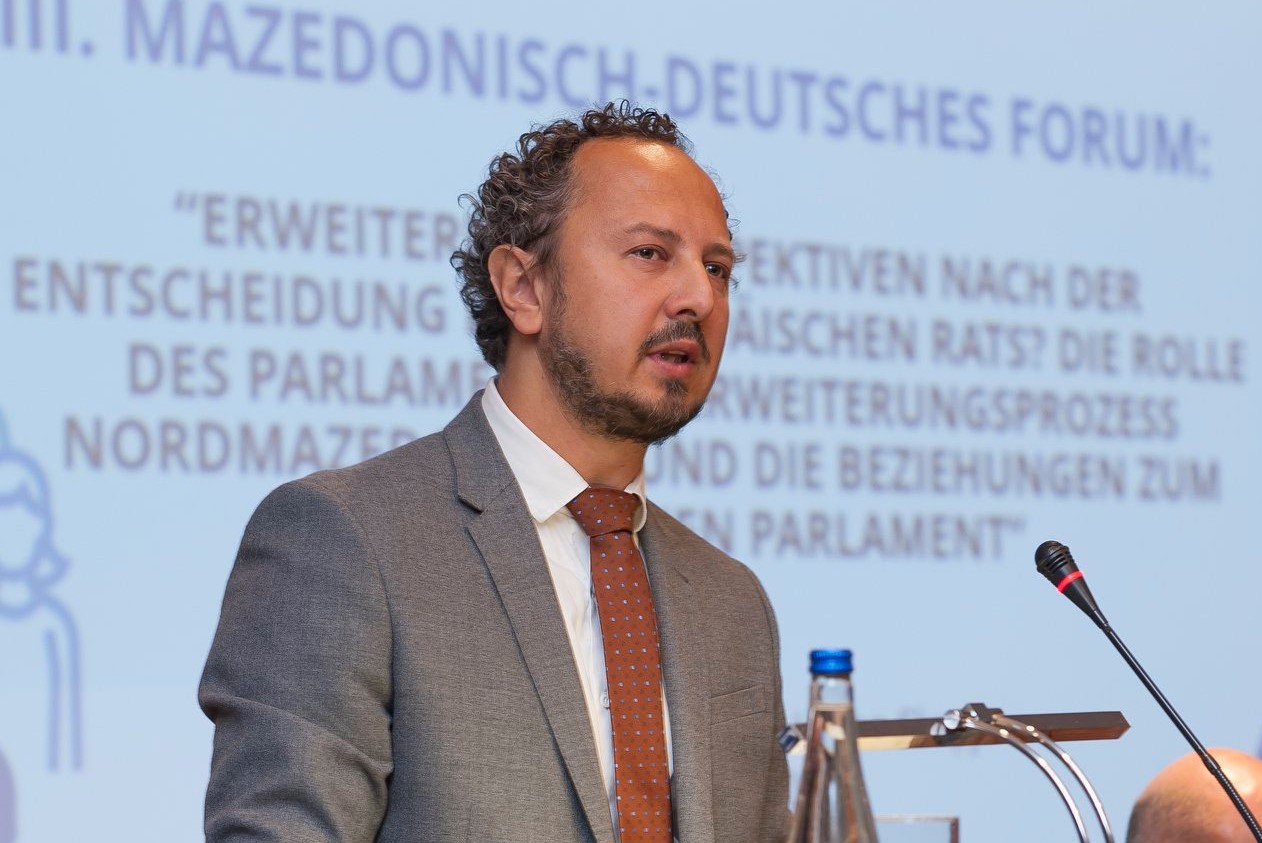 marko-troshanovski-mak-dojch-forum-71b