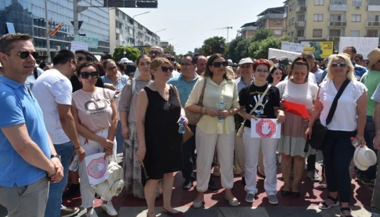 ministerki-na-protest-768