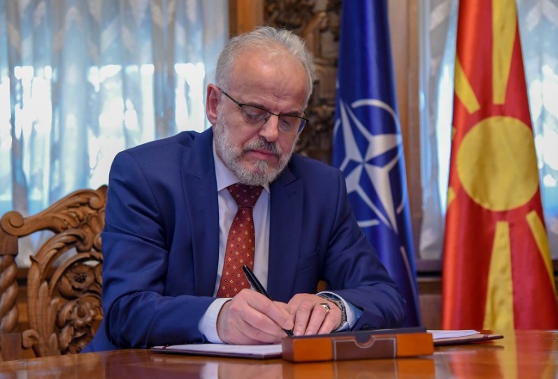 talat_dzaferi_potpisuva-8b1