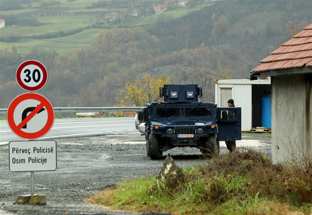 Kosovo Serbs protest over license plate row