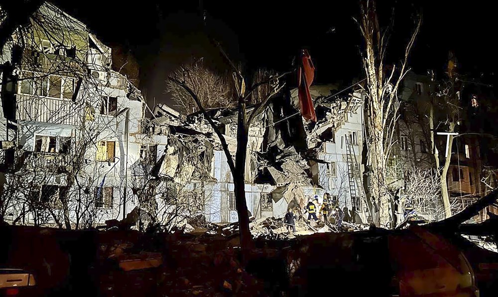 Russian missile attack hits apartment block in Zaporizhzhia