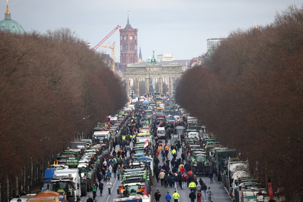 Farmer's final demonstration in Berlin after one week nationwide protests