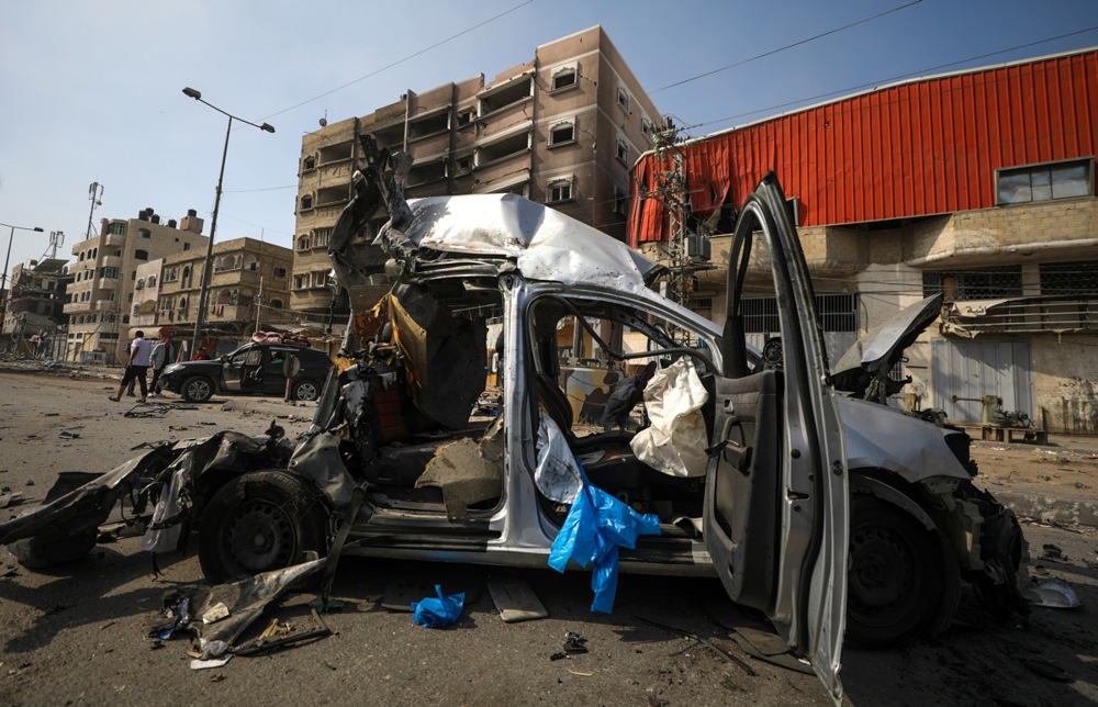 Israel continues ground offensive in Gaza Strip