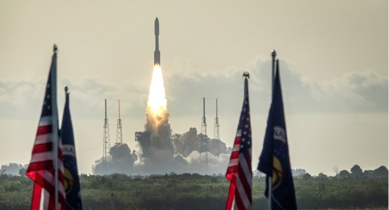 bf1239f6-d792-4d3a-bbe3-7c9b18a7bd79