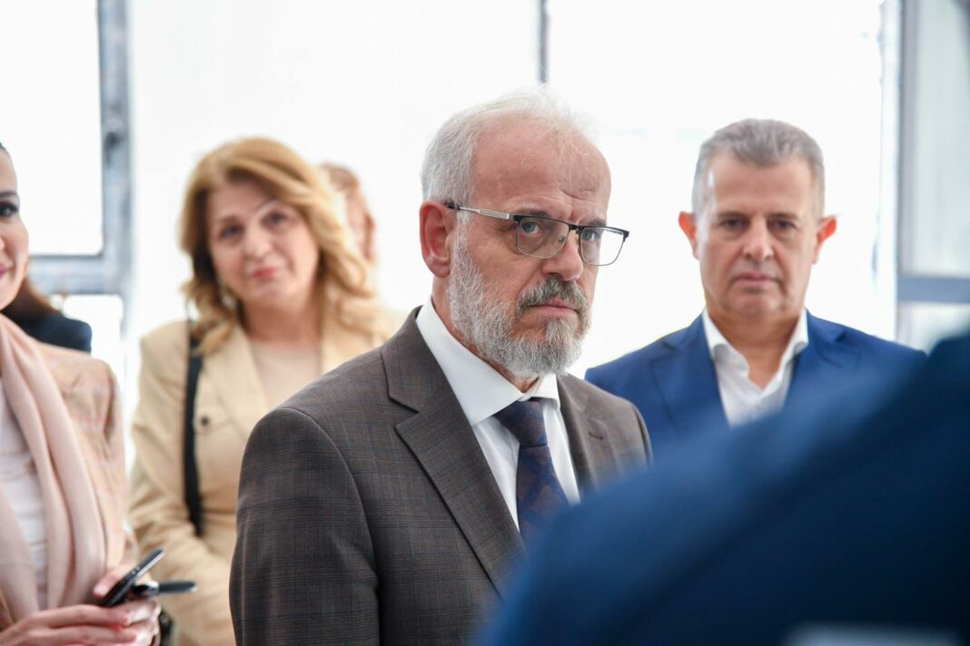 Talat Dzaferi zamislen FB 2.24