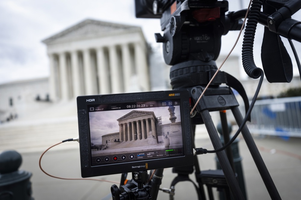 Supreme Court rules in favor of keeping Trump on the Colorado ballot