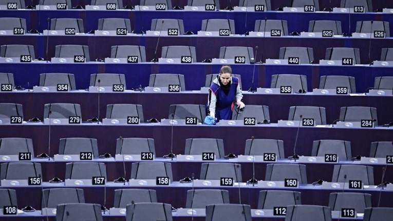 56be4176-7c03-4502-818d-7261ca9dfc1a