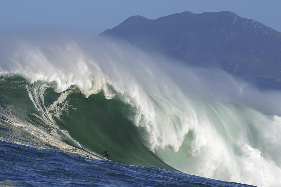 Big Wave Surfing