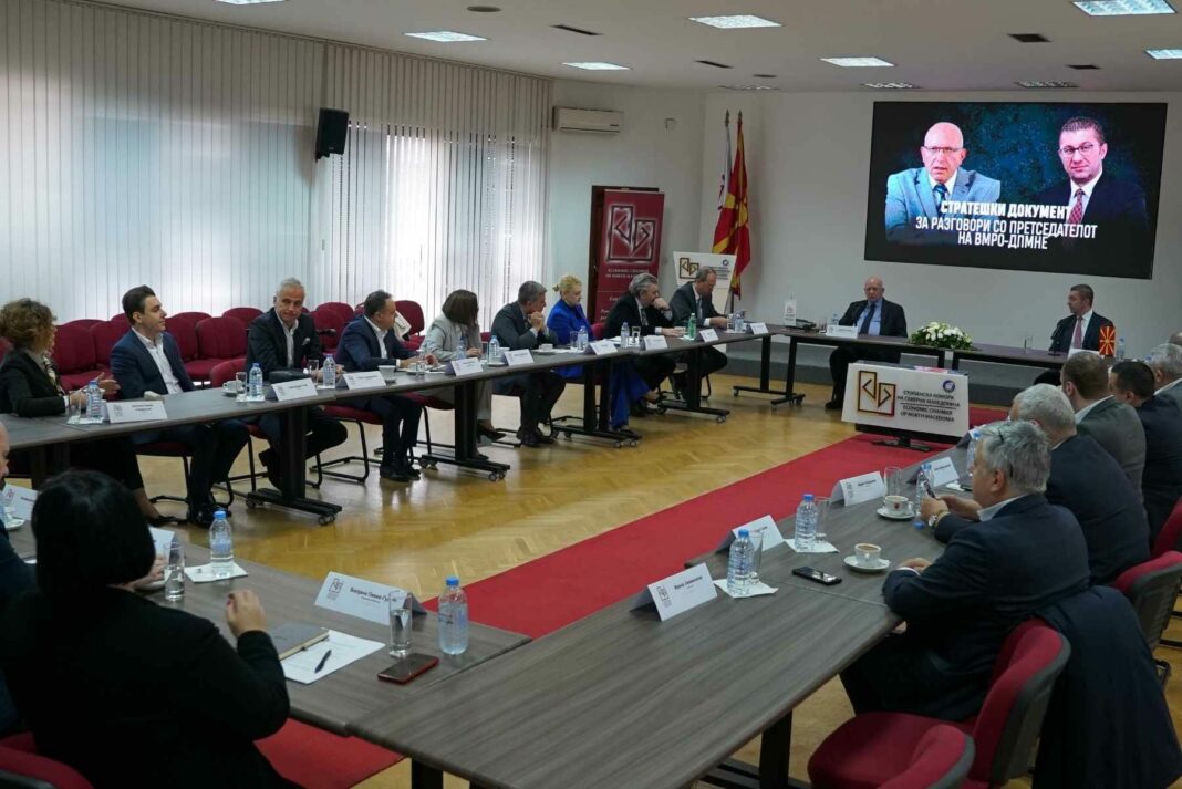 azeski mickoski delegacii komora