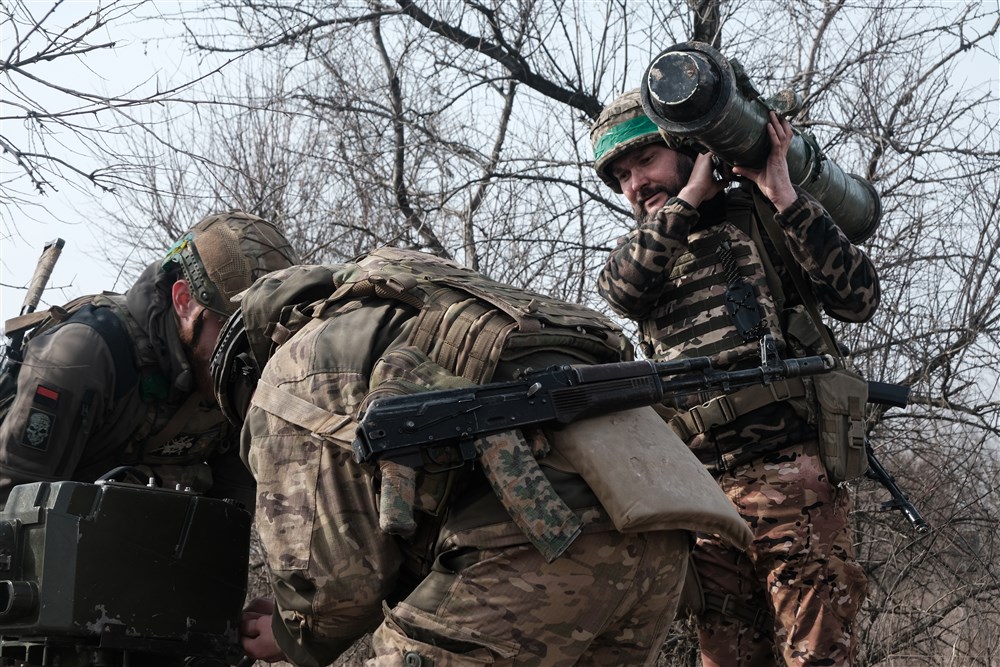 Ukrainian forces near the frontline city of Bakhmut, eastern Ukraine