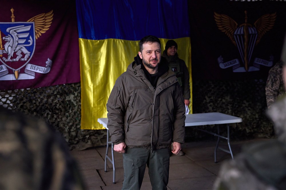 Ukrainian President Zelensky visits troops in Sloviansk