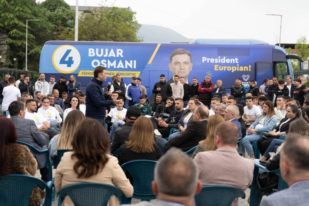 bujar osmani obrakanje pred avtobusot3