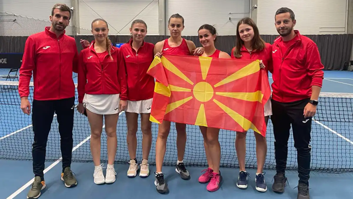 Македонија