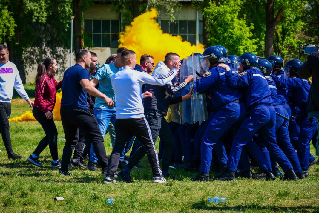 Policajci na obuka vo Idrizovo2