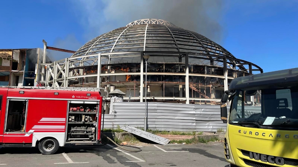 pozar univerzalna (2)