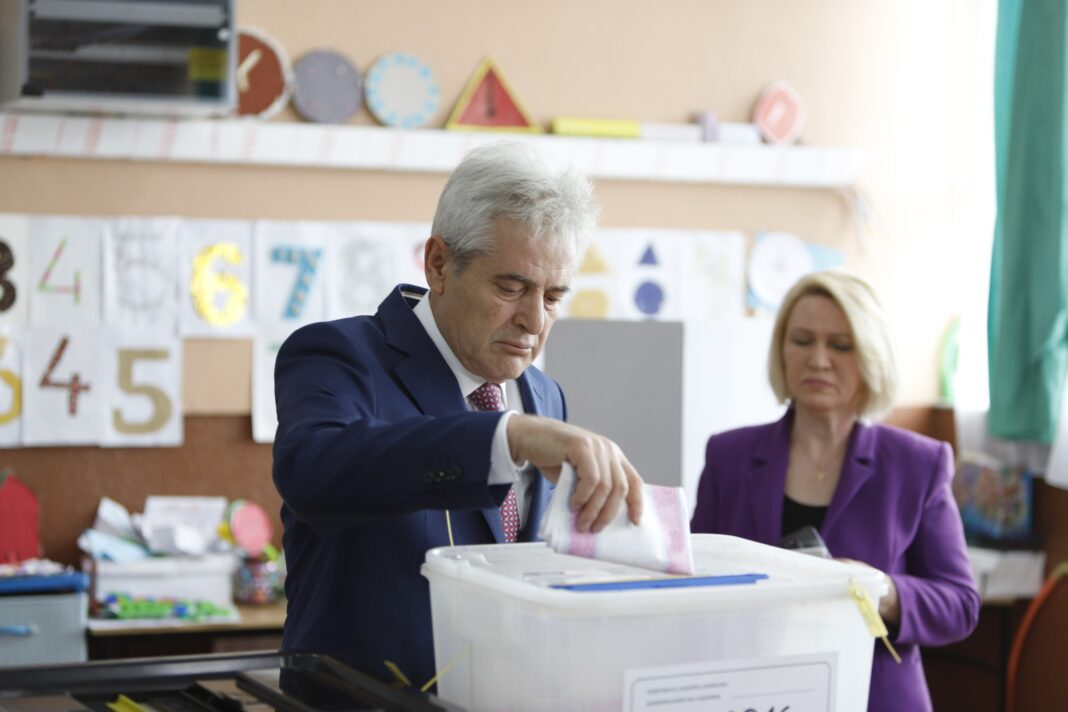 Ahmeti glasa za parlamentarni2