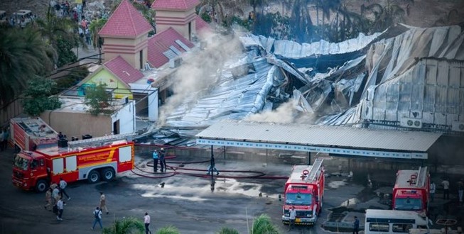 Индија пожар забавен парк епа