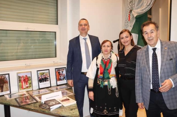 izlozba makedonci vo albanija