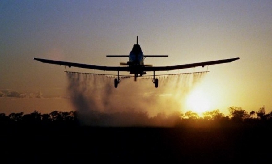 komarci prskanje avion foto Grad Skopje