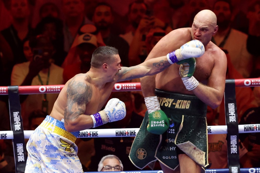 Heavyweight Boxing - Fury vs Usyk