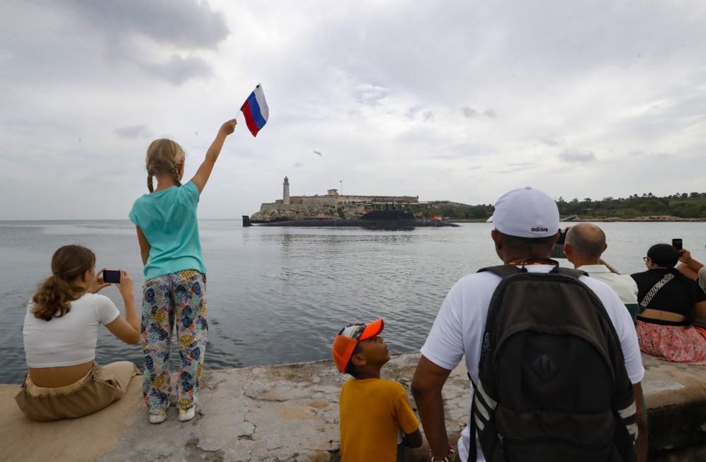 Russian Navy flotilla with frigate and nuclear submarine arrives in Havana