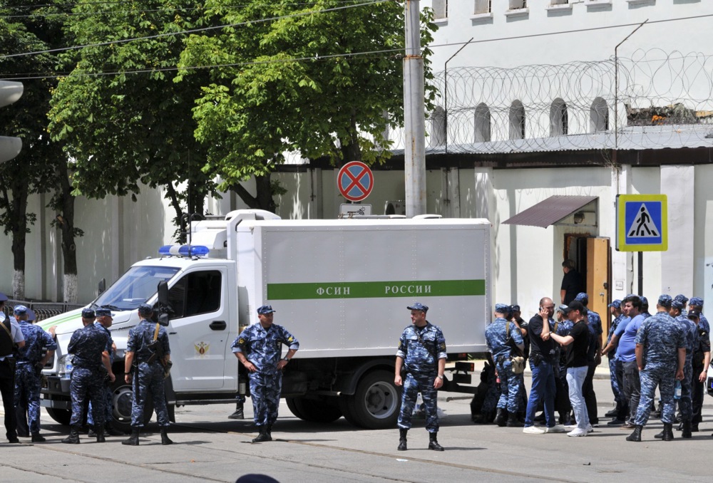 Prisoners take FSIN employees hostage in Rostov-on-Don