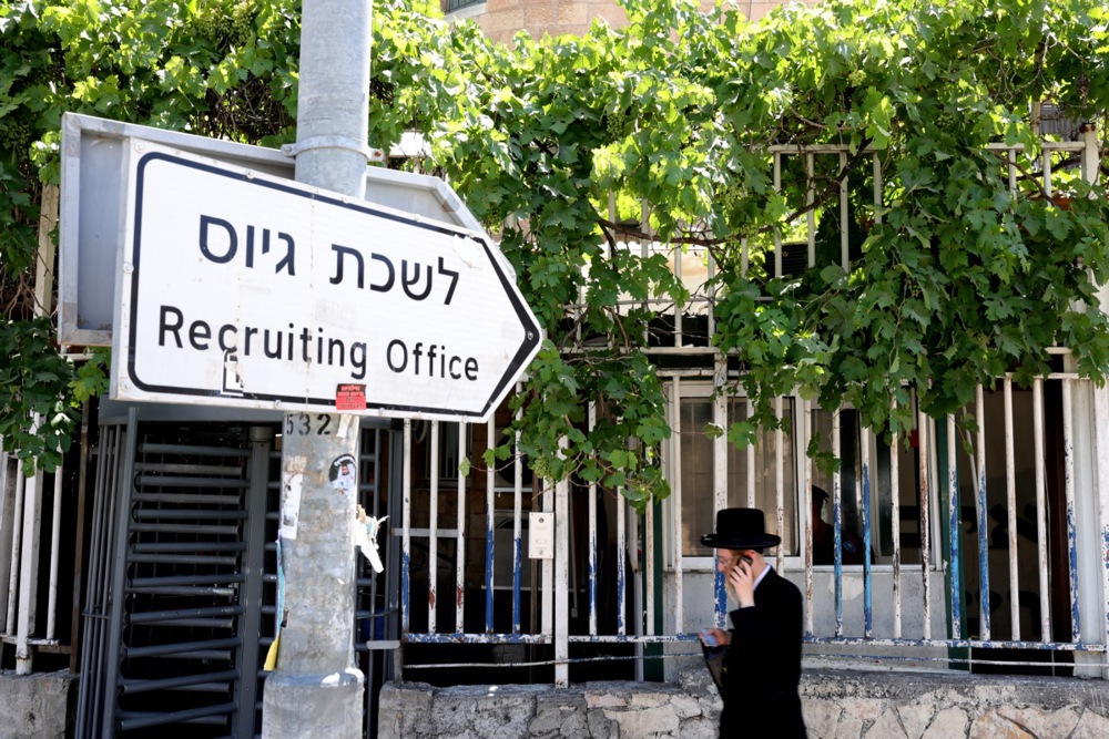 Israeli court rules ultra-Orthodox men can be drafted for military service