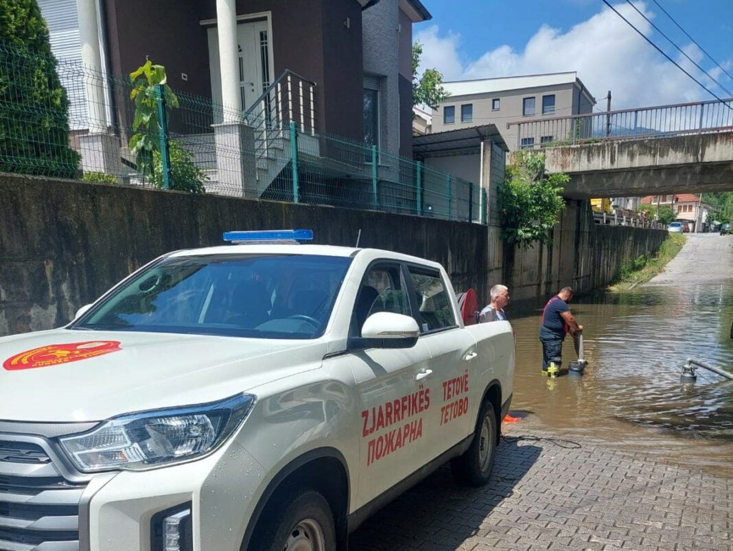 tetovsko ispumpuvanje voda od ulica