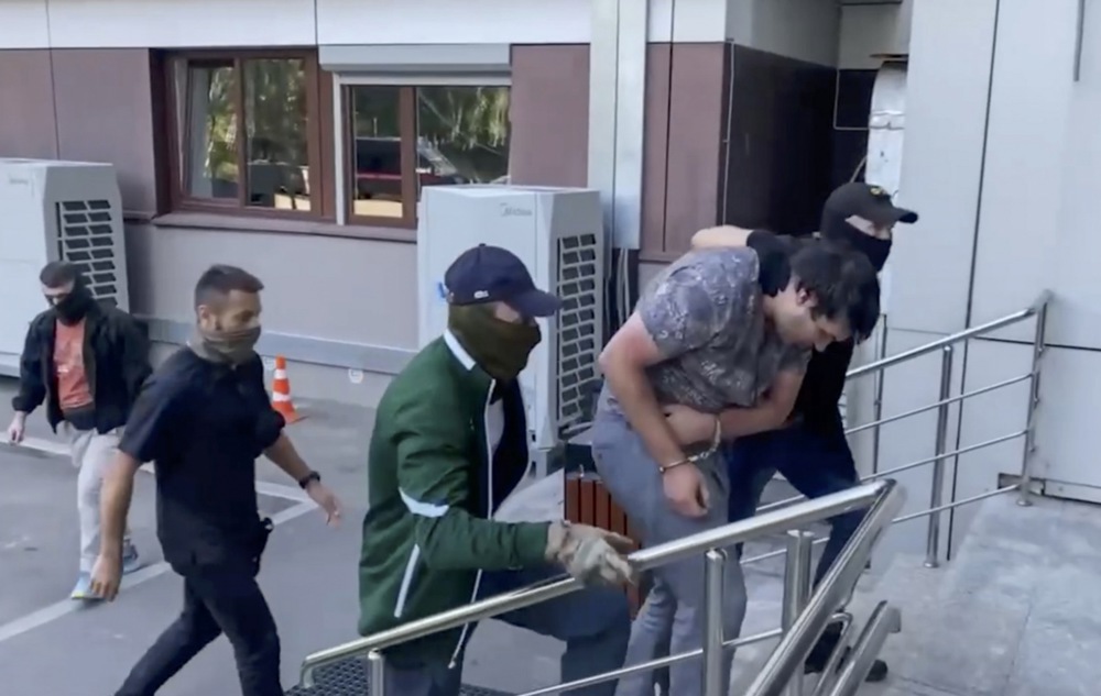 Moscow car bomb suspect extradited from Turkey to Russia