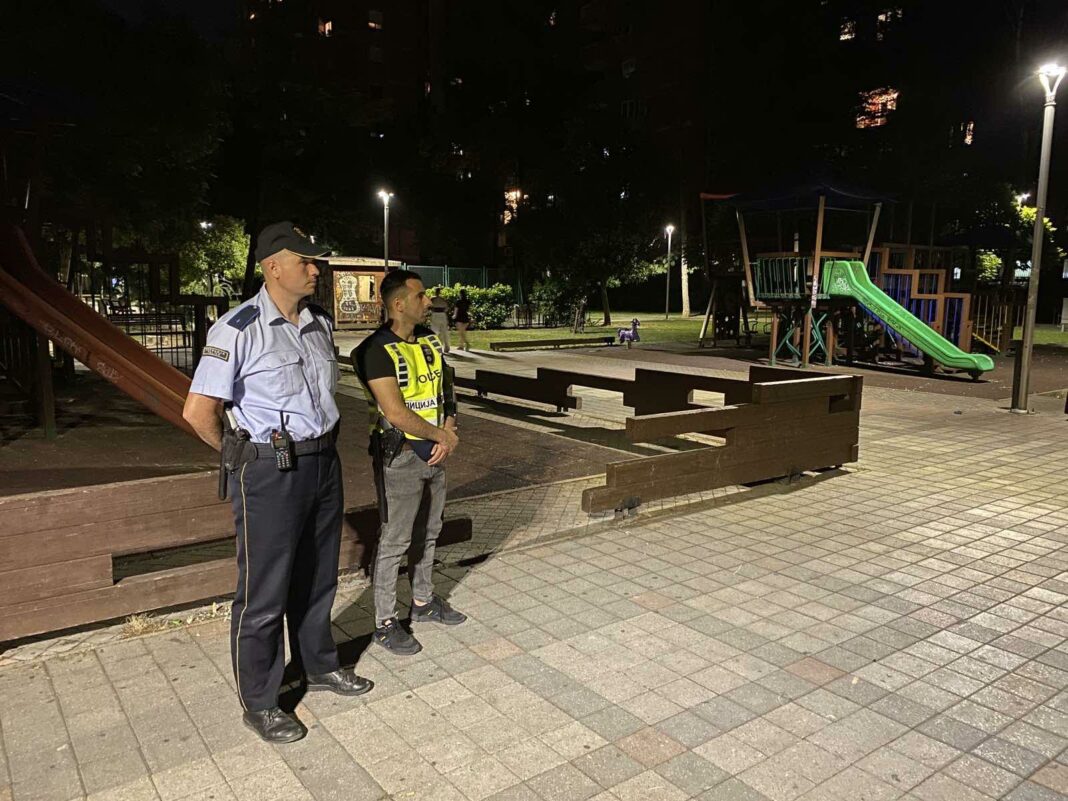 Cemtar Policija cuva igraliste