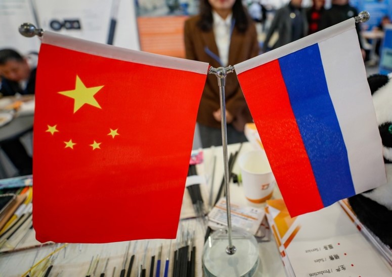 Кина Русија знамиња-12176904-коп