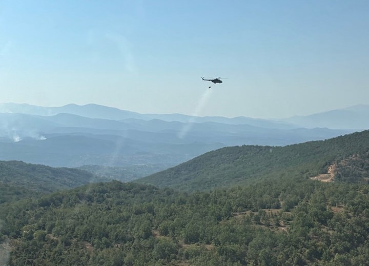 serta helikop[ter gasne