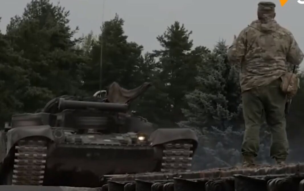 Белорусија граница тенкови