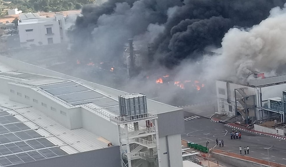 пожар фабрика за ајфон