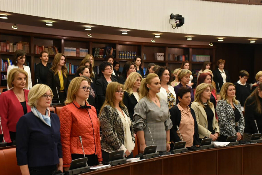 zeni parlament