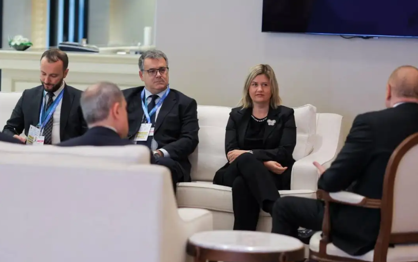 bozinovska azerbejdzan