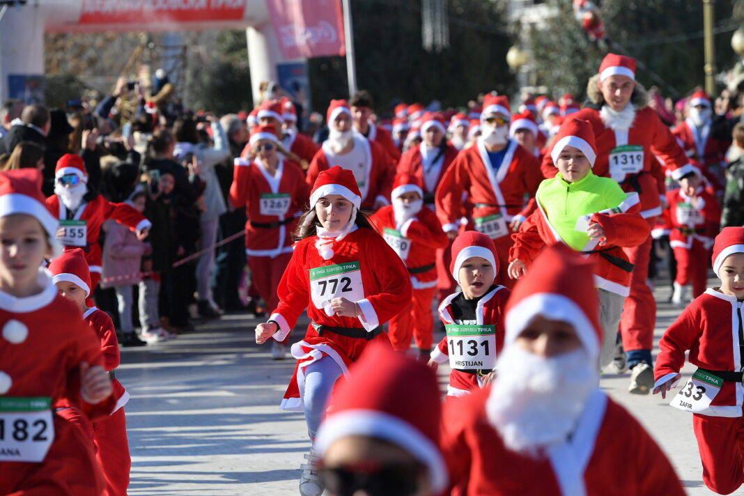 N MACEDONIA - ENTERTAINMENT - CHRISTMAS