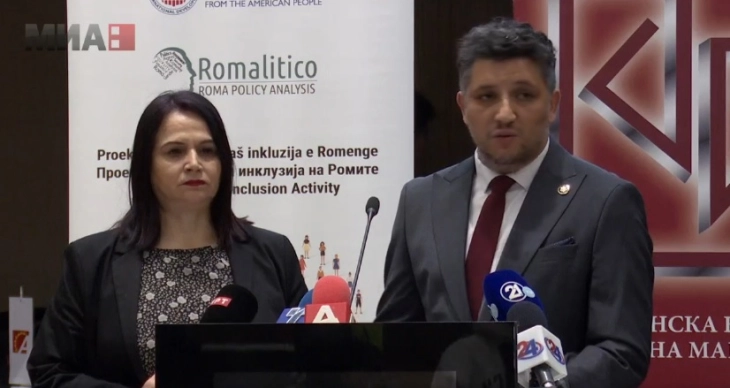 zaem za vraotuvanje romi