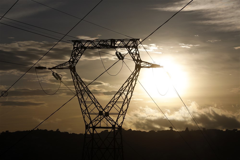 High-tension electricity power line