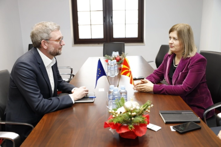 Bozinovska - Gabriel