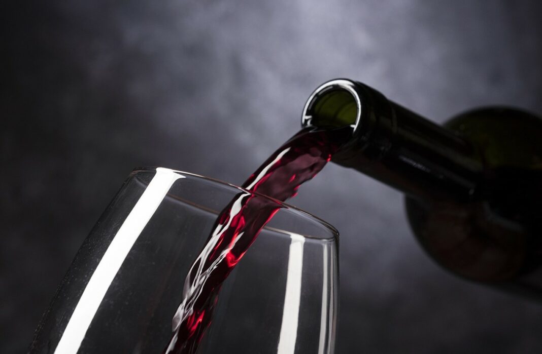 Чаша вино ансплеш wine-4813260_1280