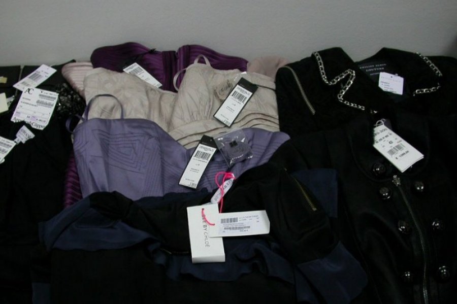 falsifikuvana obleka