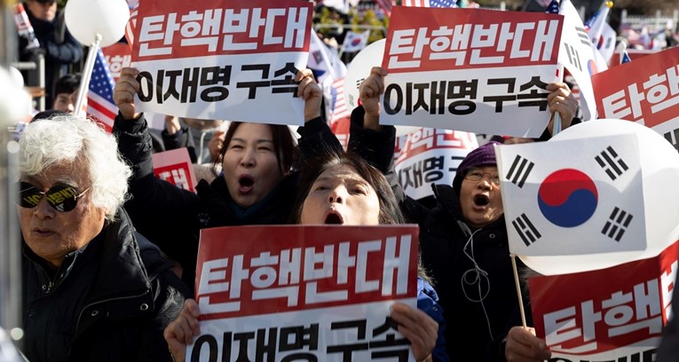 jun-sok-jol-privrzanici-1