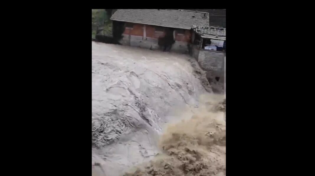 Поплави Италија